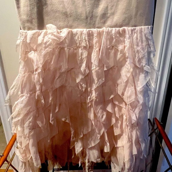 Jouvana London beige feathered dress (8) - Picture 8 of 16